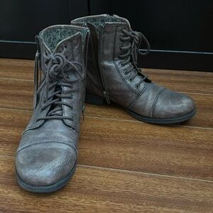 Steve Madden Tammee Combat Boots